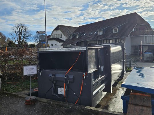 Neue Kartonsammlung beim Werkhof